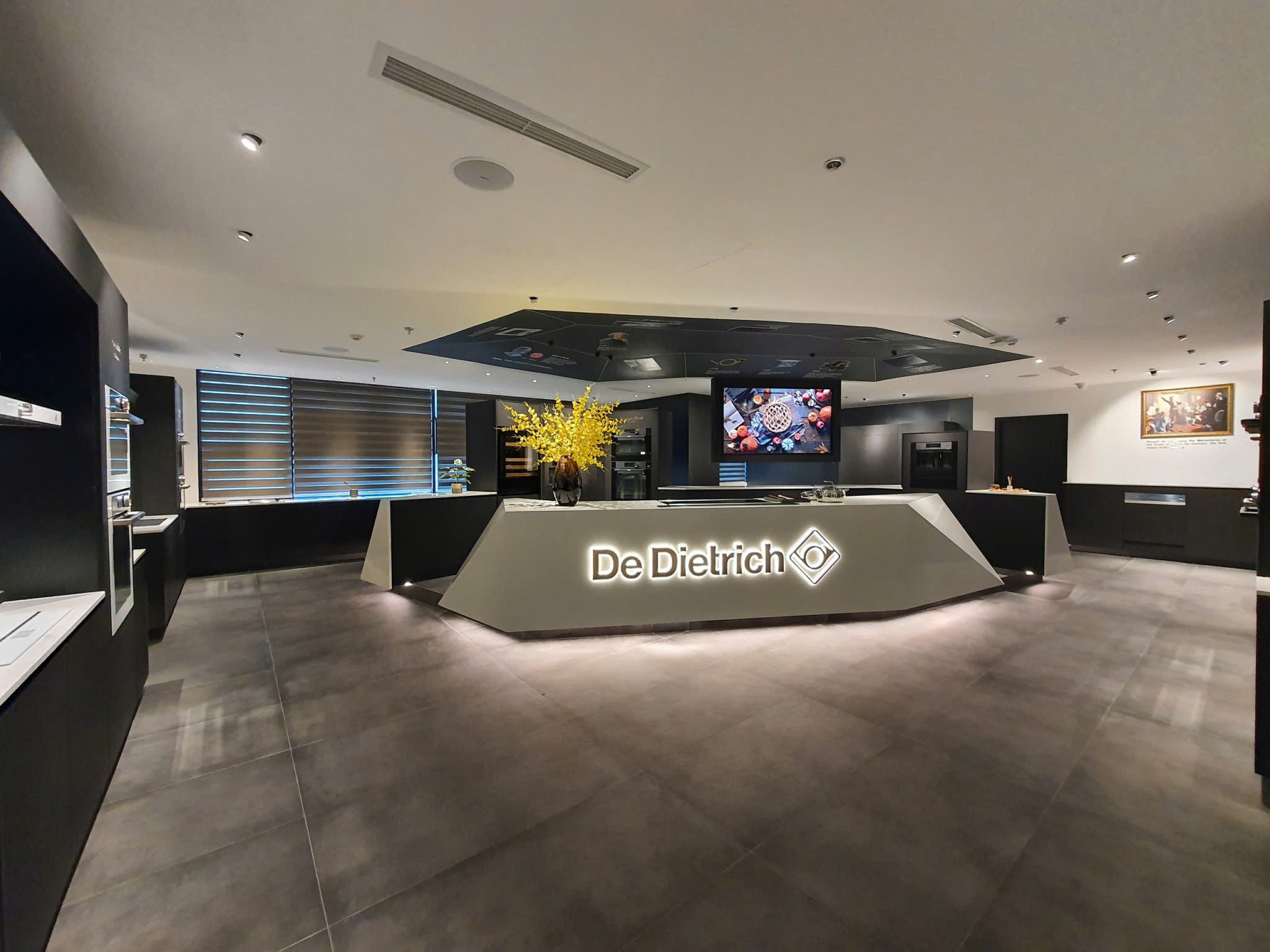 DE DIETRICH SHOWROOM - PREMIUM FRENCH HOME APPLIANCE BRAND